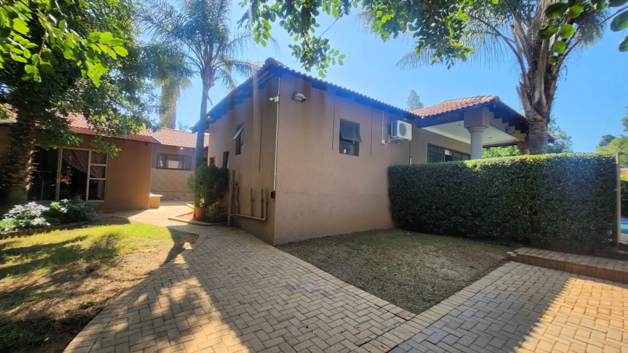 3 Bedroom Property for Sale in Wilkoppies North West